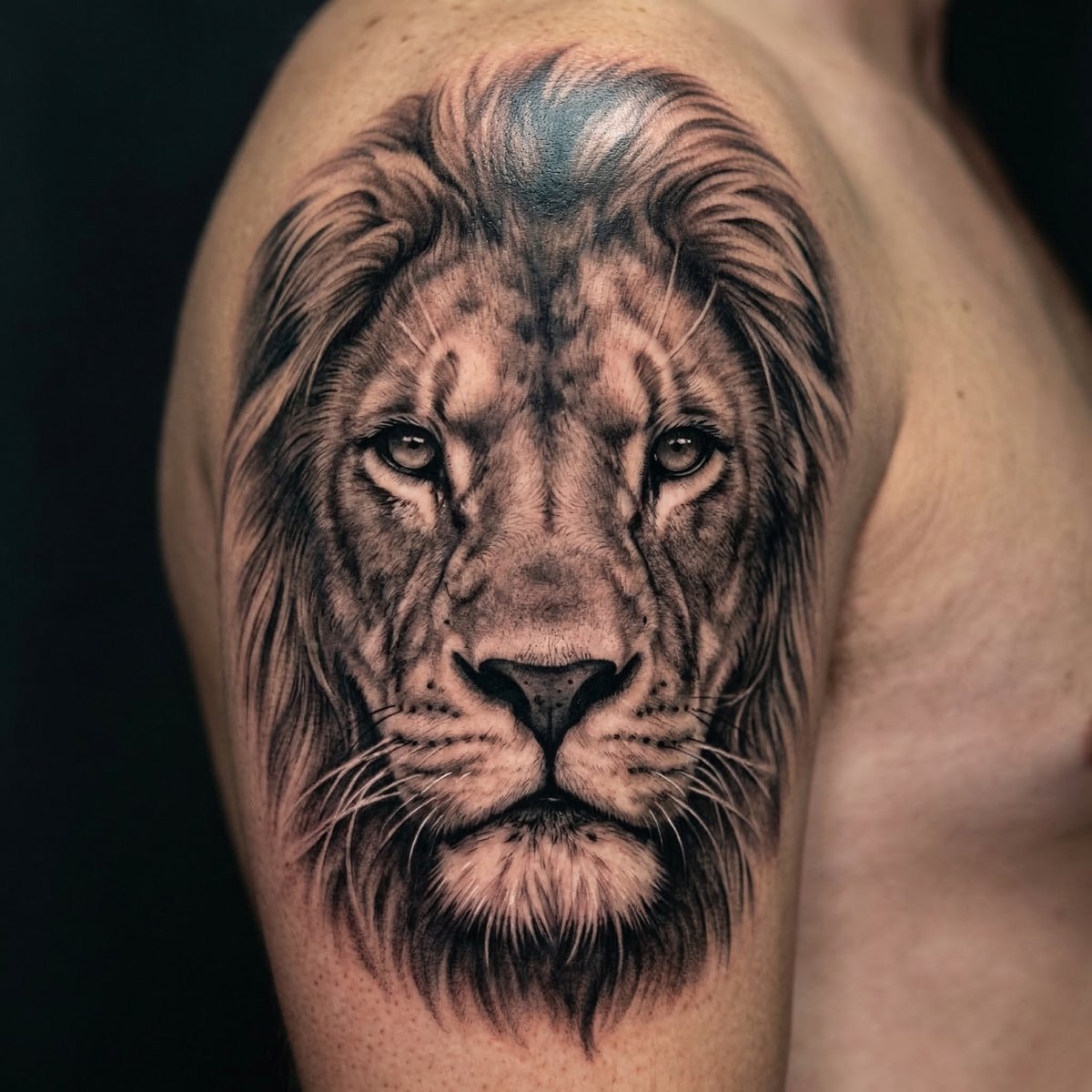 Tattoo healing stages — fresh ink, peeling phase, and fully healed tattoo